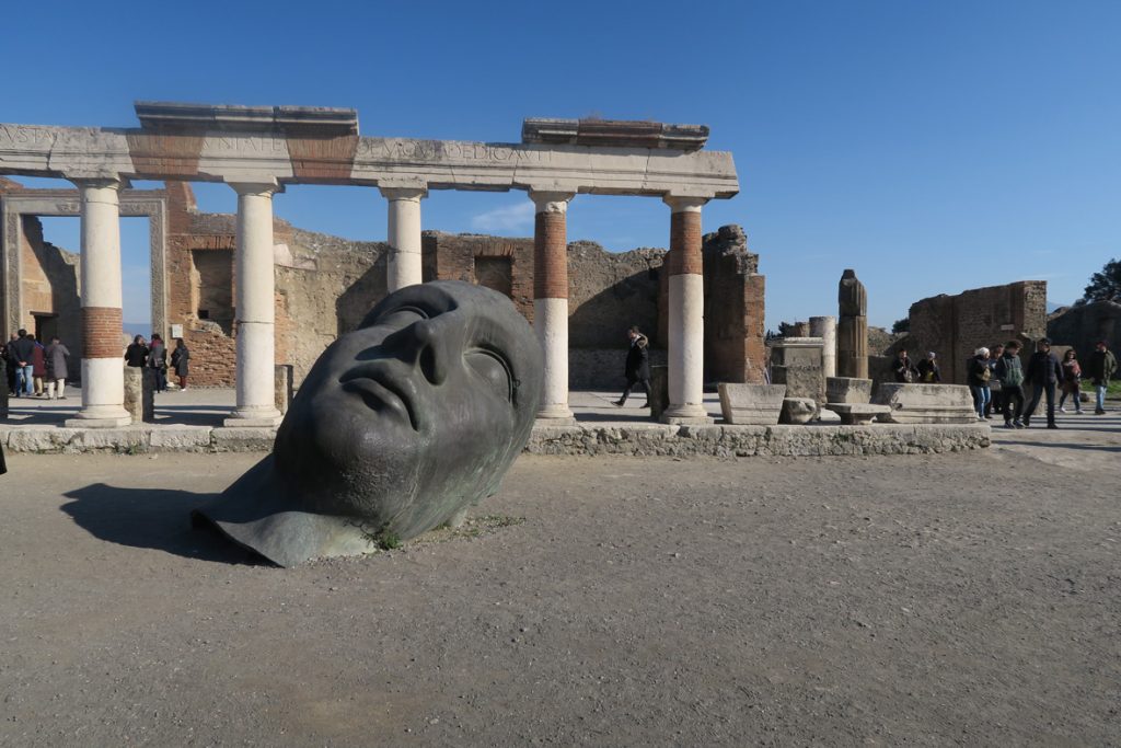 Il tour di Silvia Peroni: Campania